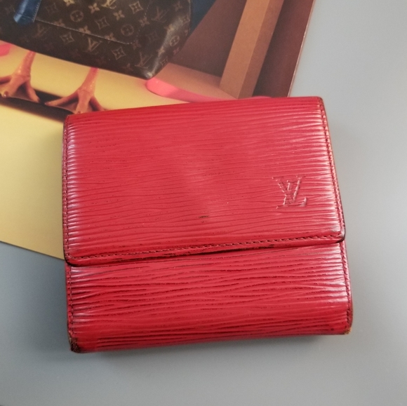 LOUIS VUITTON Epi Long Tresor Bifold wallet - Picture 1 of 16